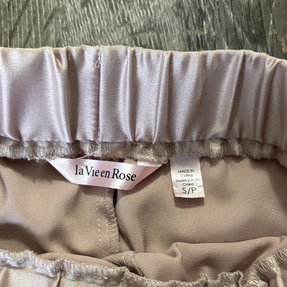 La Vie En Rose Satin Pajama Set in Light Pink - Picture 7 of 7